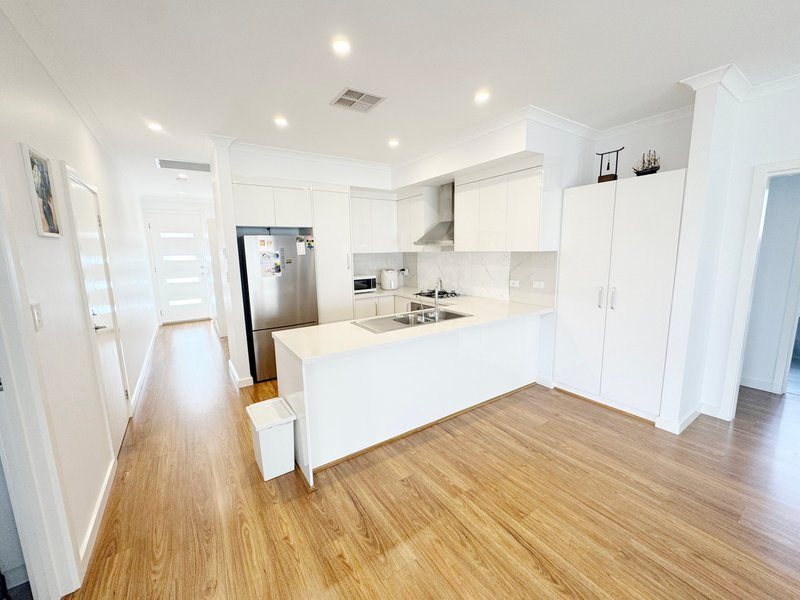 Photo - 12 Larkdale Avenue, Marion SA 5043 - Image 6