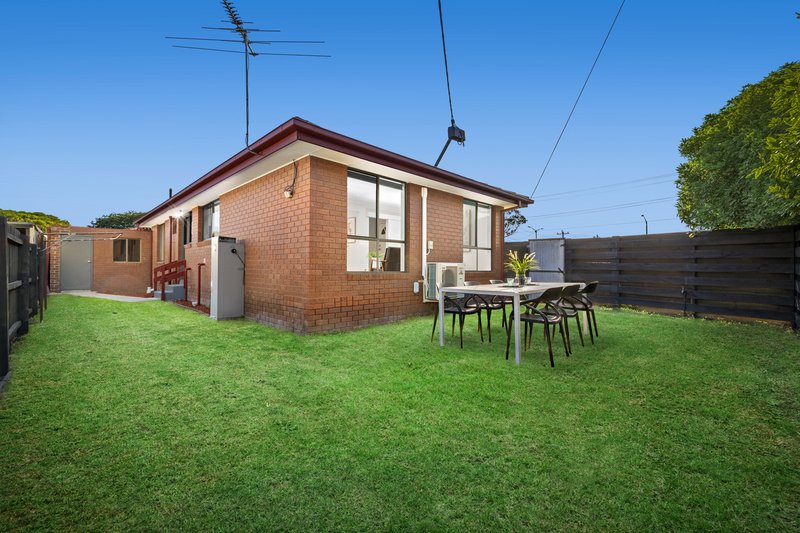 Photo - 1/2 Lascelles Street, Springvale VIC 3171 - Image 14