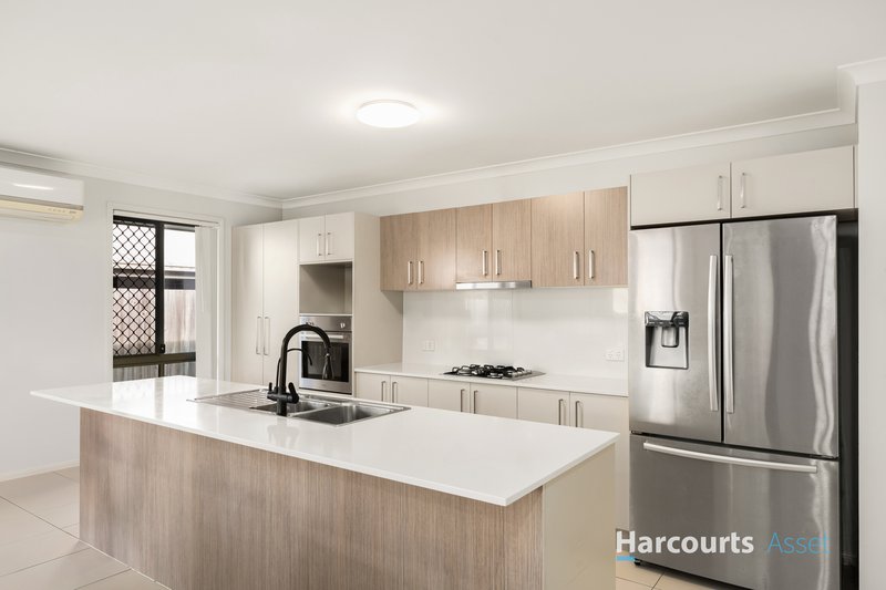 Photo - 12 Latham Street, Yarrabilba QLD 4207 - Image 3
