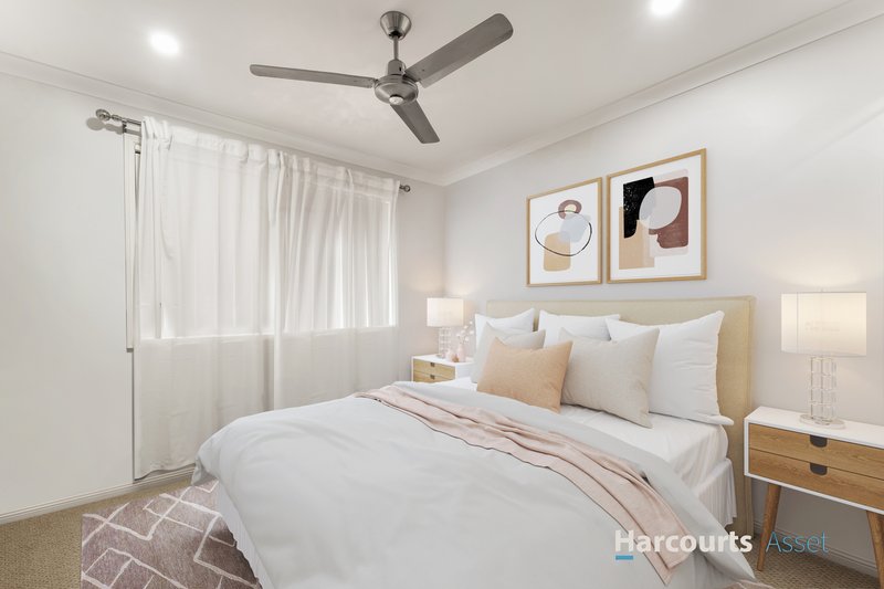 Photo - 12 Latham Street, Yarrabilba QLD 4207 - Image 9