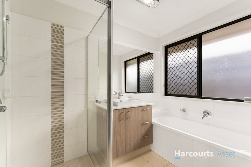 Photo - 12 Latham Street, Yarrabilba QLD 4207 - Image 11