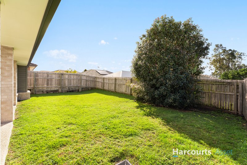 Photo - 12 Latham Street, Yarrabilba QLD 4207 - Image 14