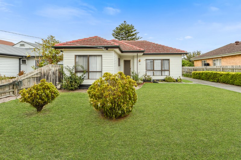 12 Laura Street, Clayton South VIC 3169