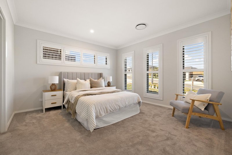Photo - 12 Laurel Martyn View, Whitlam ACT 2611 - Image 4