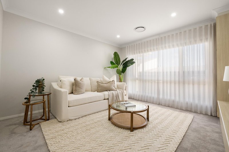 Photo - 12 Laurel Martyn View, Whitlam ACT 2611 - Image 10