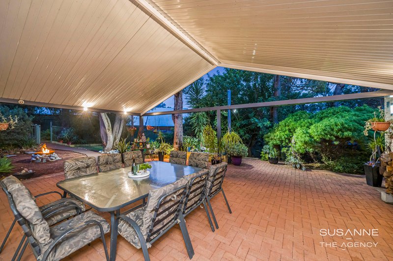 Photo - 12 Lawnbrook Road East , Bickley WA 6076 - Image 4