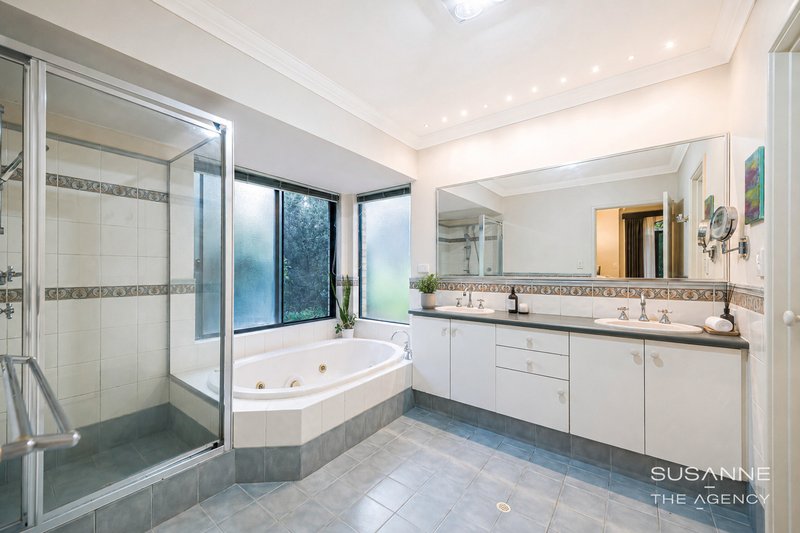 Photo - 12 Lawnbrook Road East , Bickley WA 6076 - Image 12