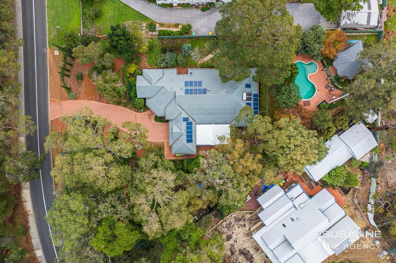Photo - 12 Lawnbrook Road East , Bickley WA 6076 - Image 33