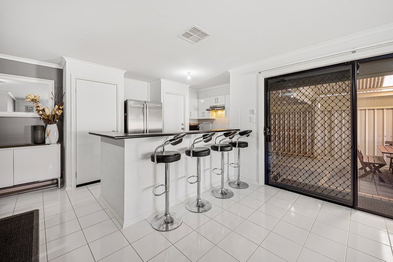 Photo - 12 Leaf Street, Parafield Gardens SA 5107 - Image 9