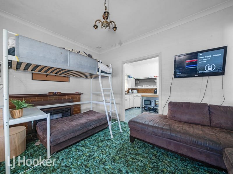 Photo - 12 Lee Street, Morley WA 6062 - Image 6