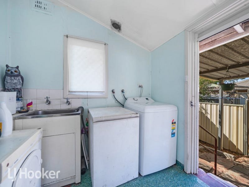 Photo - 12 Lee Street, Morley WA 6062 - Image 10