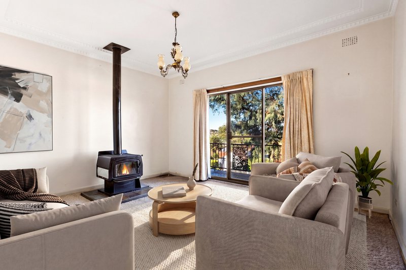 Photo - 12 Lee Street, Warrawong NSW 2502 - Image 3