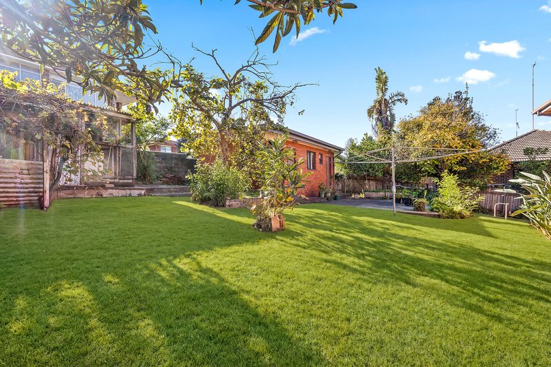 Photo - 12 Lee Street, Warrawong NSW 2502 - Image 9