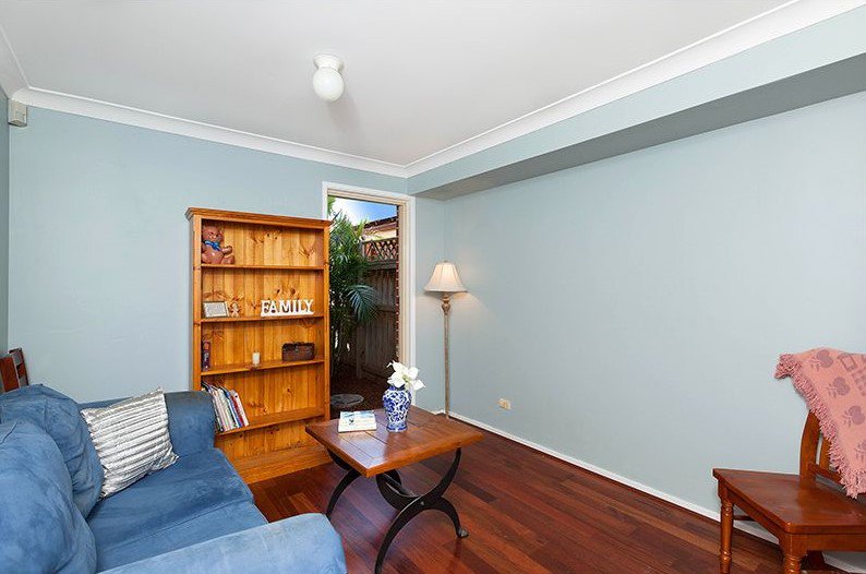 Photo - 12 Leeswood Court, Wattle Grove NSW 2173 - Image 7