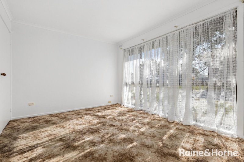 Photo - 1/2 Leete Street, Kyneton VIC 3444 - Image 9