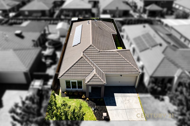 Photo - 12 Lehmann Grove, Pakenham VIC 3810 - Image 13