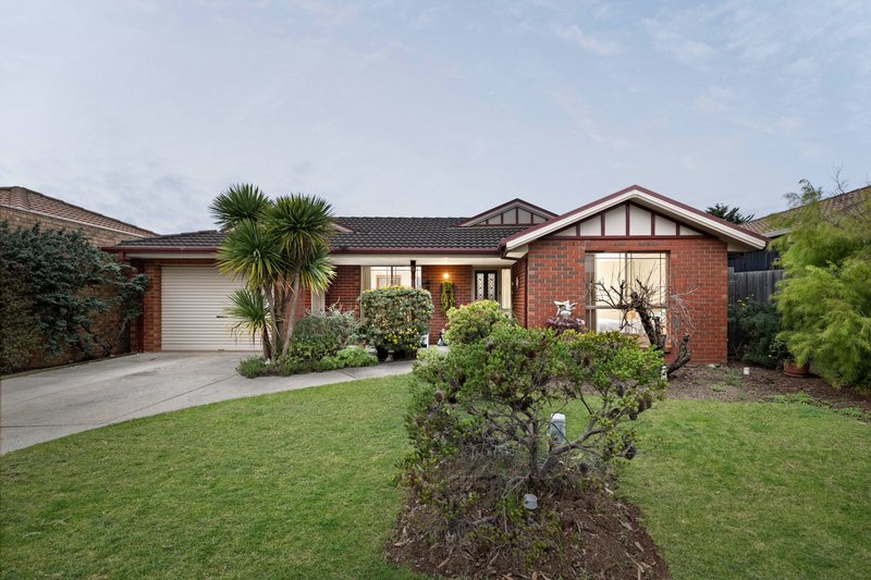 Photo - 12 Lena Court, Hoppers Crossing VIC 3029 - Image 2
