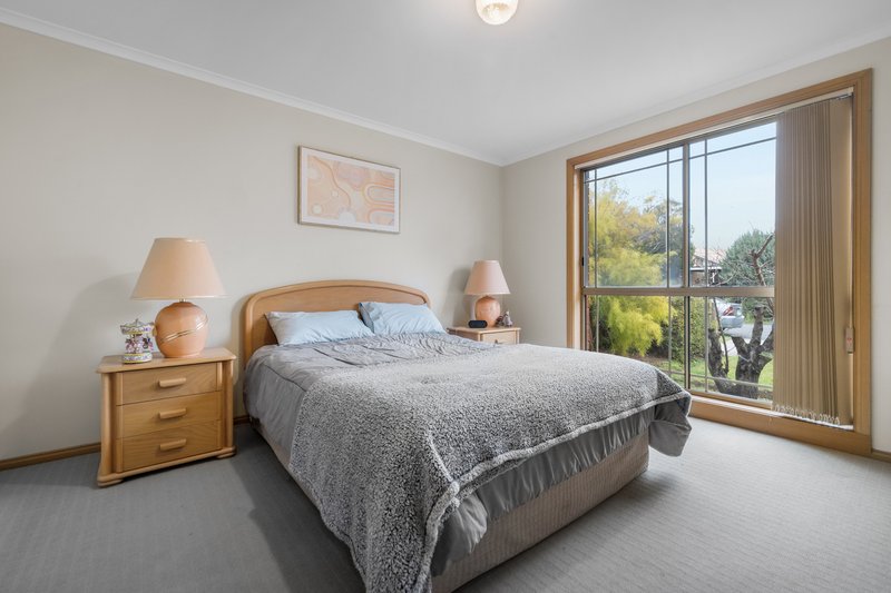 Photo - 12 Lena Court, Hoppers Crossing VIC 3029 - Image 14