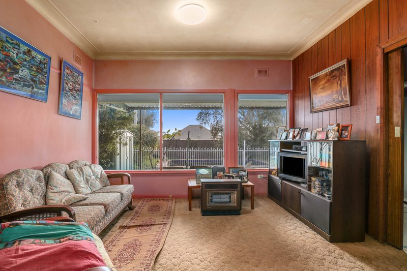 Photo - 12 Leslie Road, Bexley NSW 2207 - Image 4
