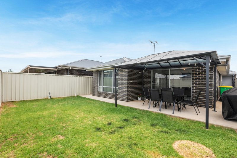 Photo - 12 Levant Street, Munno Para West SA 5115 - Image 25