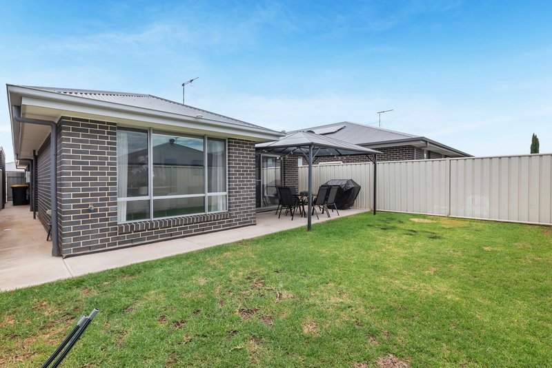 Photo - 12 Levant Street, Munno Para West SA 5115 - Image 26