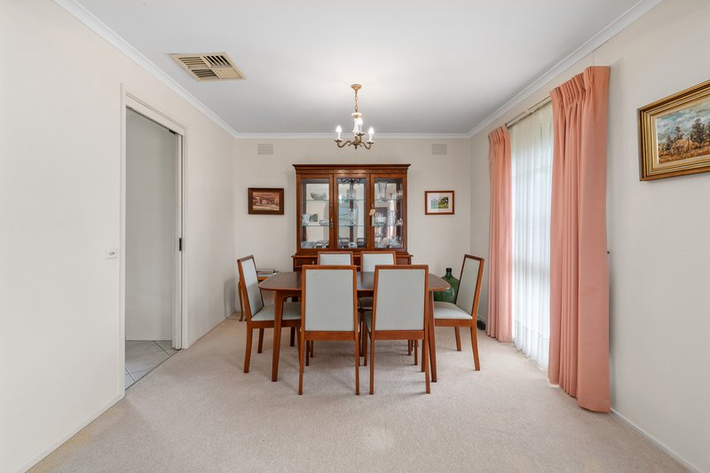 Photo - 12 Licola Street, Vermont South VIC 3133 - Image 11