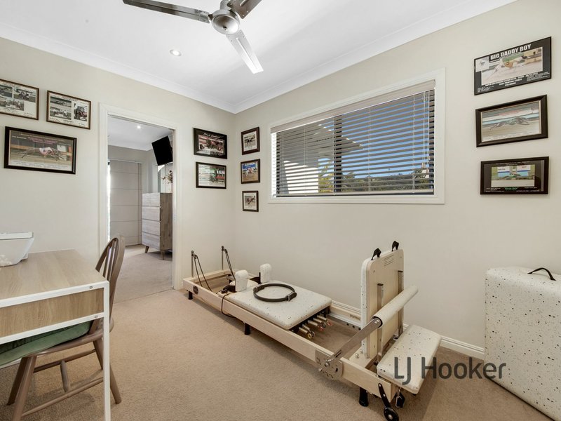 Photo - 12 Lighthouse Drive, Boyne Island QLD 4680 - Image 16