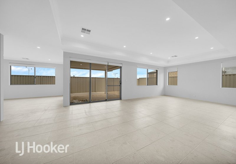 Photo - 12 Lilac Way, Alkimos WA 6038 - Image 5