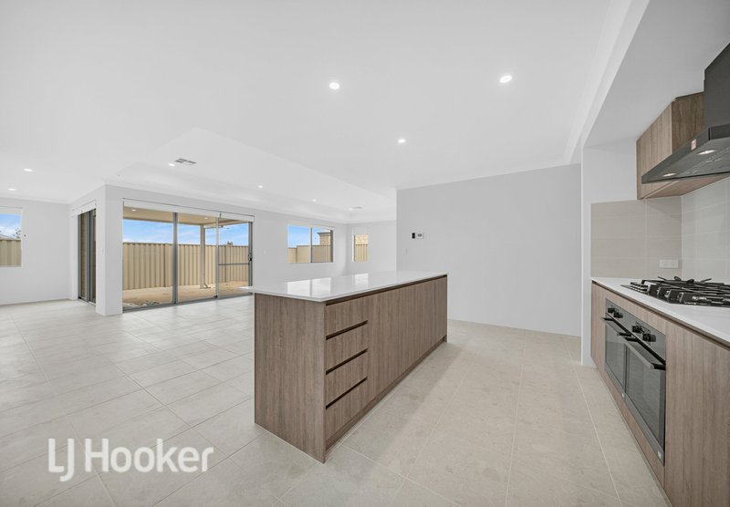Photo - 12 Lilac Way, Alkimos WA 6038 - Image 11