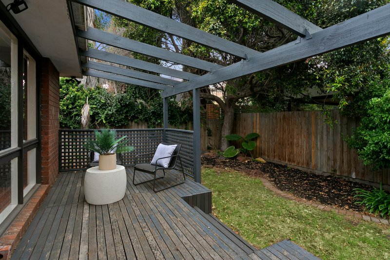 Photo - 12 Lileura Avenue, Beaumaris VIC 3193 - Image 16