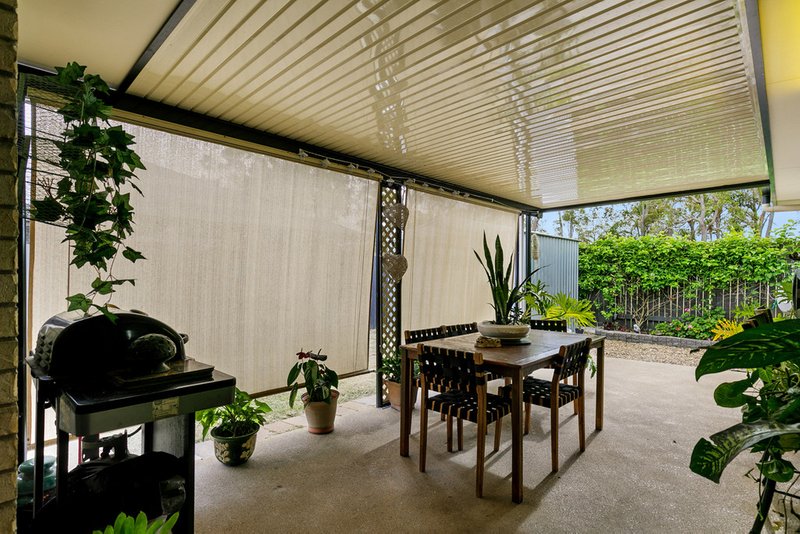 Photo - 12 Lillee Court, Urangan QLD 4655 - Image 2