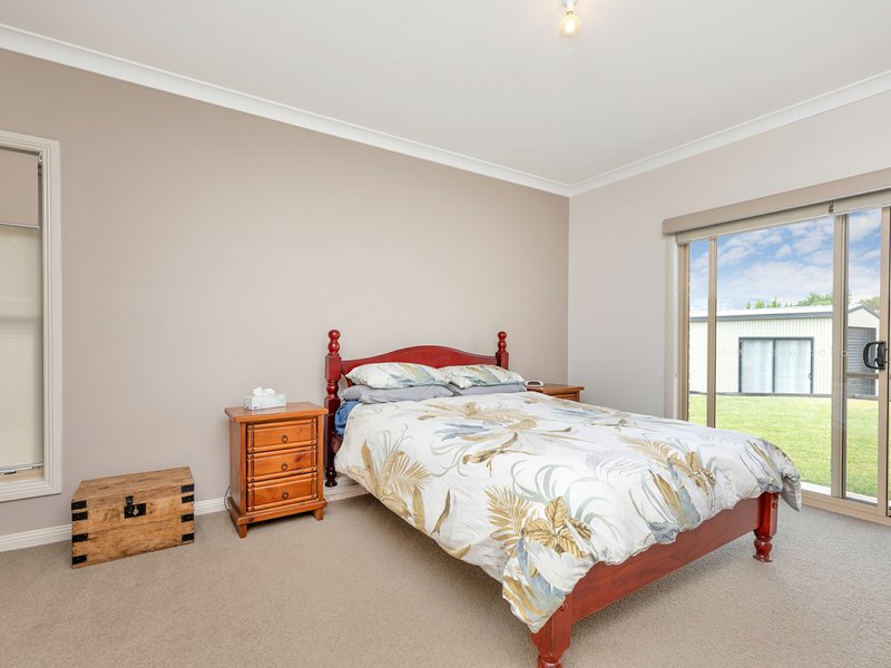 Photo - 12 Lily Close, Kootingal NSW 2352 - Image 6