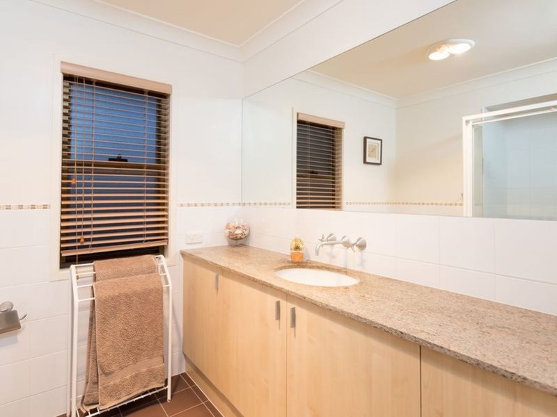 Photo - 12 Limkin St , Burleigh Waters QLD 4220 - Image 9