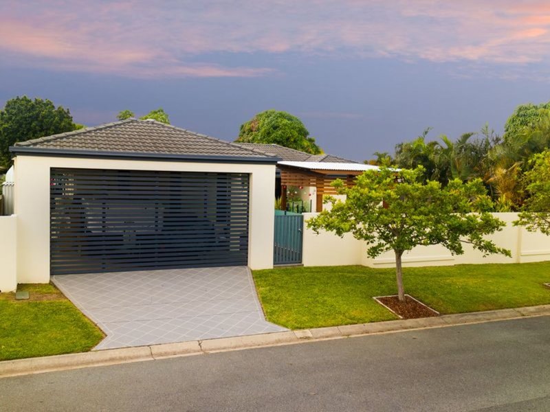 Photo - 12 Limkin St , Burleigh Waters QLD 4220 - Image 16