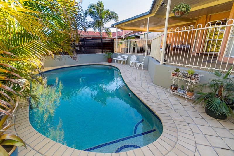 Photo - 12 Limosa Ct , Mango Hill QLD 4509 - Image 2