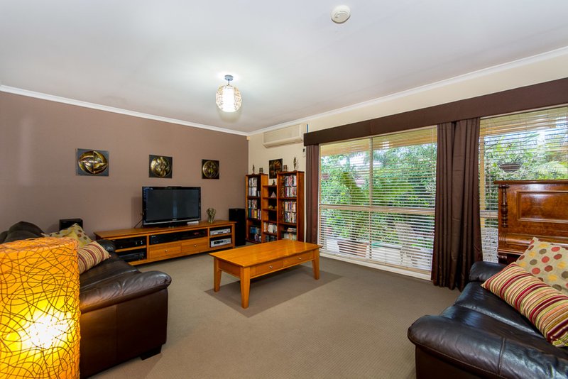 Photo - 12 Limosa Ct , Mango Hill QLD 4509 - Image 3