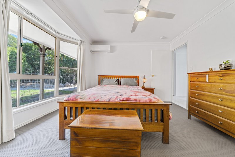 Photo - 12 Lindau Street, Edens Landing QLD 4207 - Image 5