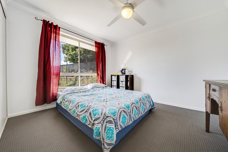 Photo - 12 Lindau Street, Edens Landing QLD 4207 - Image 7