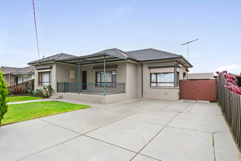 Photo - 12 Lindenow Street, Reservoir VIC 3073 - Image 1