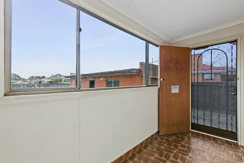 Photo - 12 Lindenow Street, Reservoir VIC 3073 - Image 10