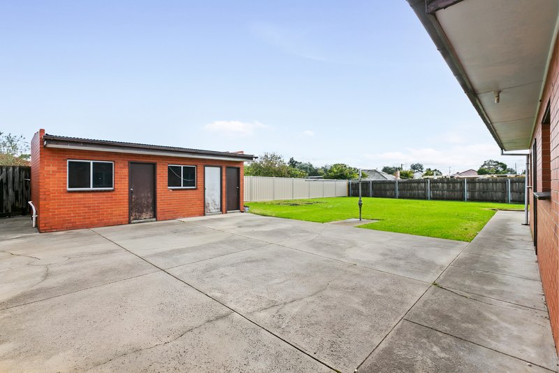 Photo - 12 Lindenow Street, Reservoir VIC 3073 - Image 12