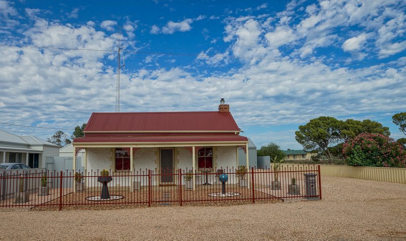 Photo - 12 Lipson Road, Kadina SA 5554 - Image 2