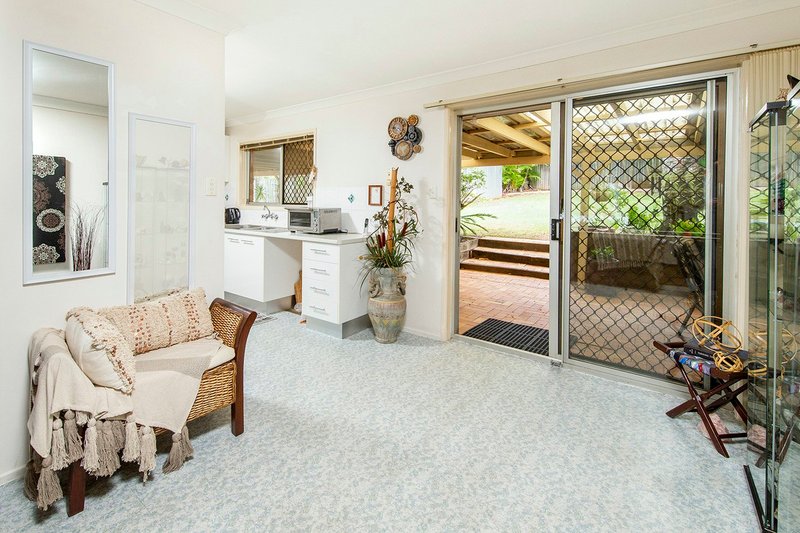 Photo - 12 Little John Street, Daisy Hill QLD 4127 - Image 5