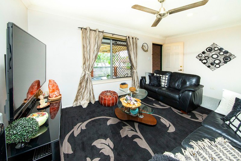 Photo - 12 Little John Street, Daisy Hill QLD 4127 - Image 8