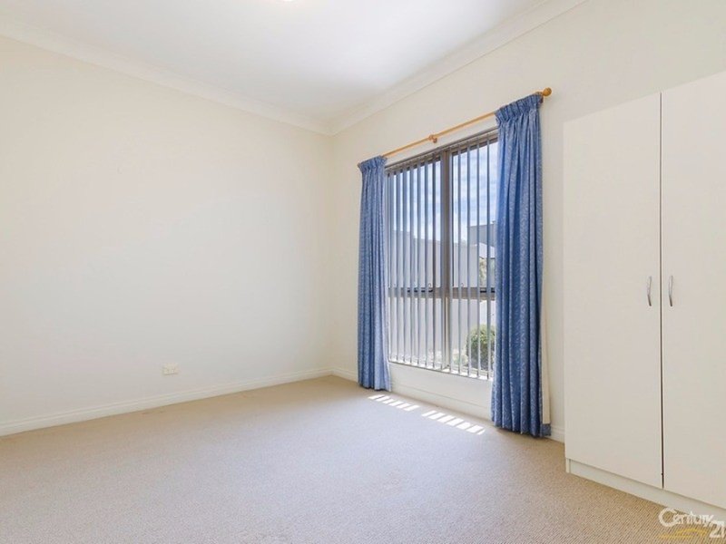 Photo - 12 Little Street, Largs North SA 5016 - Image 10