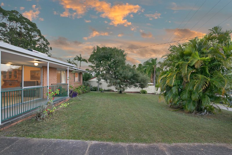 Photo - 12 Lobelia Avenue, Daisy Hill QLD 4127 - Image 12