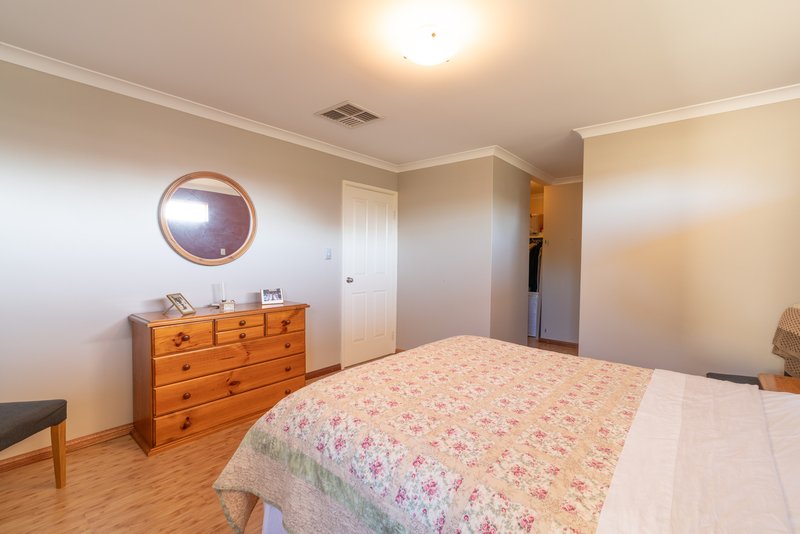 Photo - 12 Loft Alley, Baldivis WA 6171 - Image 10