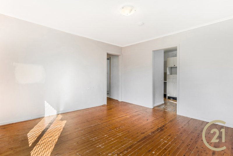 Photo - 12 Lomani Street, Busby NSW 2168 - Image 3