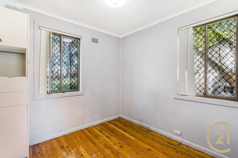 Photo - 12 Lomani Street, Busby NSW 2168 - Image 5