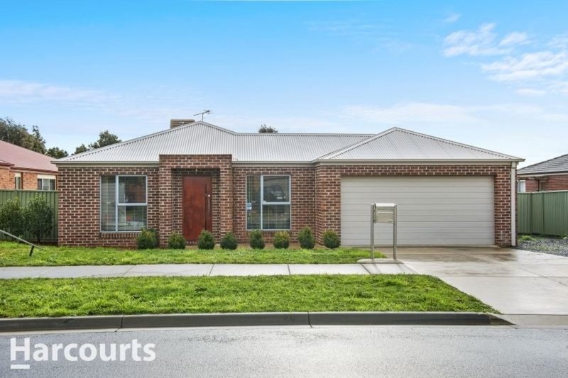 12 Lowry Crescent, Miners Rest VIC 3352